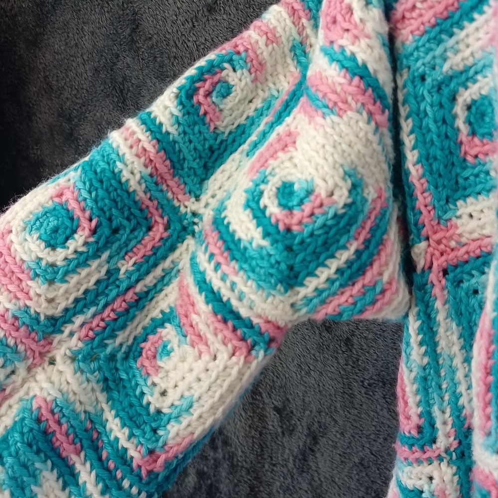 Granny Square Open Cardigan - Picture 4 of 6